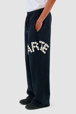 Pantalon à fleurs en crochet