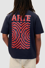 T-shirt à imprimé mural dans le dos